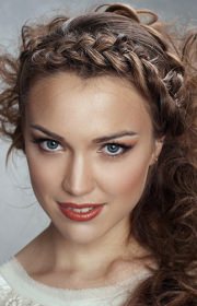 gallery_big_french_braid_hairstyle